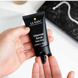 Exfoliante Facial de Carbón Detox